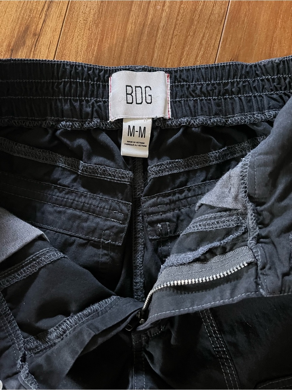 Urban Outfitters BDG Riley Cargo Pant Medium Black - Picture 5 of 16